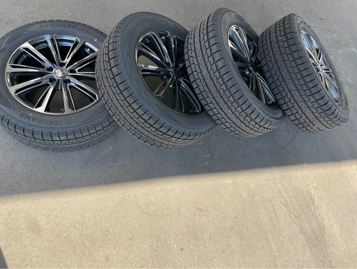  タイヤ　 ヨコハマ　iceGUARD SUV G075 18インチ
