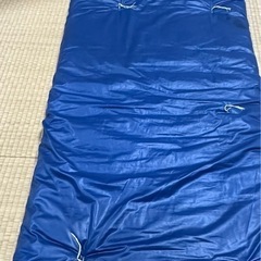 トラックの敷き掛け布団の画像