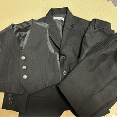 セレモニースーツ
