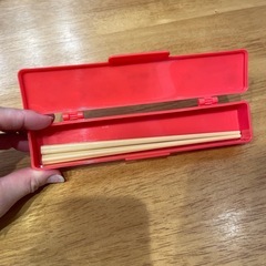 弁当用　お箸＋入れ物　の画像