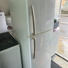 北九州市内配送無料　保証付き ユーイング 228L 2ドアノンフロン冷蔵庫 オリジナル ホワイト ER-F23UHの画像