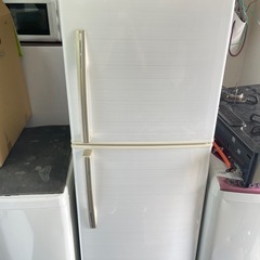北九州市内配送無料　保証付き ユーイング 228L 2ドアノンフ...
