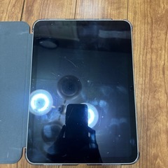 iPad 第10世代64GBシルバー　