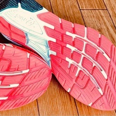 ASICSランニングシューズ24cmの画像
