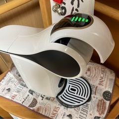 コーヒーメーカーネスカフェ ドルチェグストカプセル式エスプレッソ...