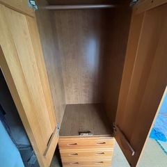 洋服ダンス3段収納チェスト付きの画像