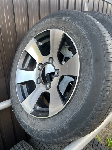 ジムニーホイール4本(1本パンク？)