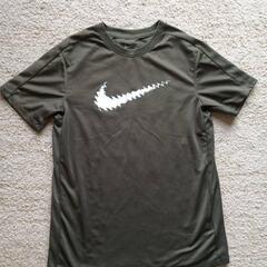 👦ナイキTシャツ 150cm👦