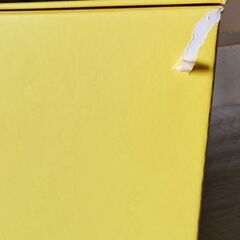 marc jacob の箱と紙袋の画像