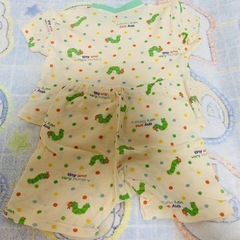 はらぺこあおむし　夏用パジャマ80サイズの画像
