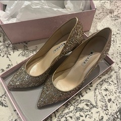 Diana ゴールド　グリッター　パンプス　8cmヒール　24cmの画像