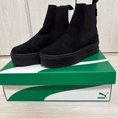 PUMA ブラック チェルシースウェードブーツ