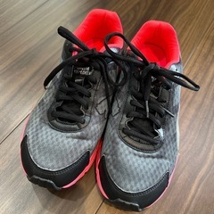 PUMA プーマ ランニングシューズ　23センチ