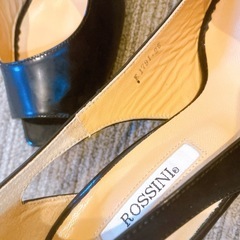 ROSSINI ロッシーニブラック オープントゥ パンプス　25cmの画像