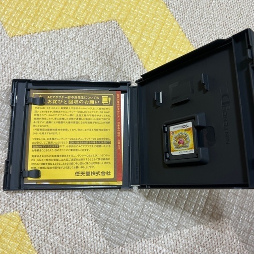 ニンテンドー3DS LL リミテッドパック　オレンジ×ブラック　カセット2点付き