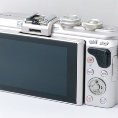 動作良好！OLYMPUS E-PL8★Wi-Fi内蔵★ボディのみ  1ヶ月動作補償あり！ 安心のゆうパック代引き発送！ 送料、代引き手数料無料！の画像