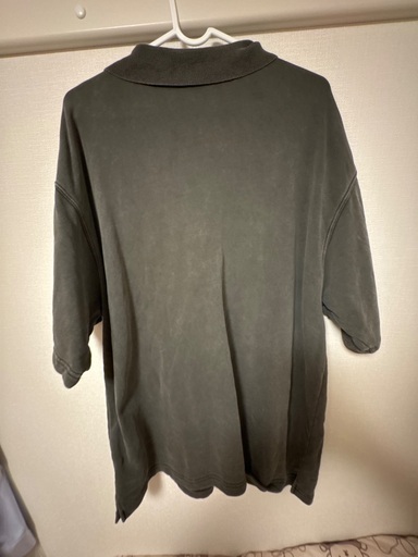HUF      ハーフジップTシャツ
