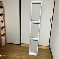 差し上げます　　
分別ゴミ箱
