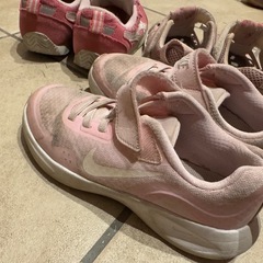 女の子 靴 サンダルの画像