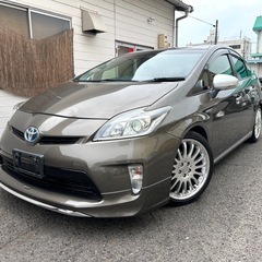ご成約‼️30プリウス後期‼️カスタム多数‼️マイコーデ‼️オプションカラー‼️車検2年、込み込み価格‼️の画像