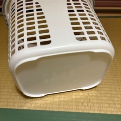 プラスチックバスケットの画像