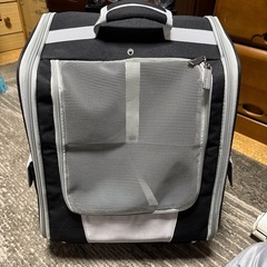 多機能ペットキャリー　リュックの画像