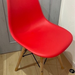 〈美品〉リビングチェア　椅子　赤色