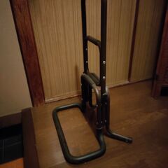 介護用品　立ち上がり補助手すりの画像