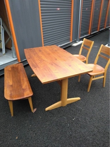 イバタインテリア ダイニングテーブル