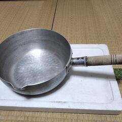  大きい雪平鍋（直径28cm）の画像