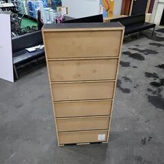 スリムタイプの棚の画像