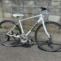 GIANT ESCAPE クロスバイク　自転車