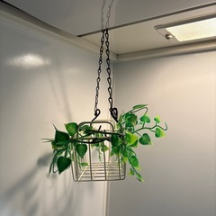 スチール製吊り下げカゴの画像