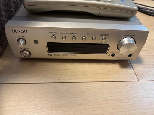 ［美品］DENON オーディオアンプ 本体とリモコン・光ケーブル付き　5.1サラウンド