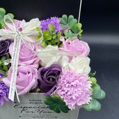 【決まりました】○ソープフラワー エレガントボックス M シャボンフラワー 薔薇 バラの画像