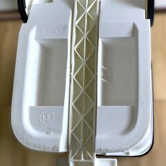 【中古品】ゴミ箱 ラテスタイル ペダルダストボックス 31 ℓ      No,257の画像