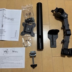 Amazonベーシックポール型モニターアーム