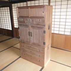 桐箪笥　３段重ね　鍵付き　古いもの