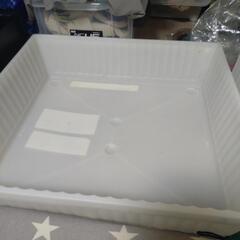 IKEA GIMSEベッド下収納ボックス蓋付き✕2の画像