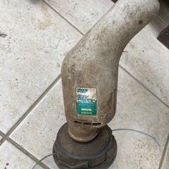 電気式芝刈り機　ナイロンコード延長コード付きの画像