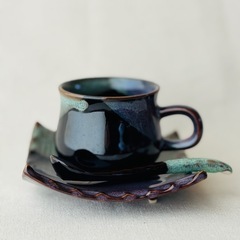 【陶器カップ＆ソーサー 2客セット】の画像