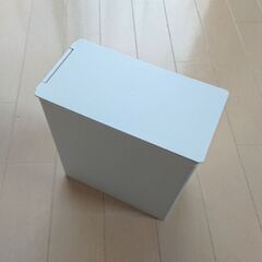 【予定者決定済】無印良品 ポリプロピレンごみ箱・角型・袋止め付