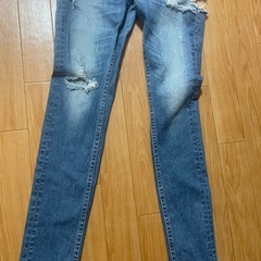 美品ジェイダGYDAダメージデニム