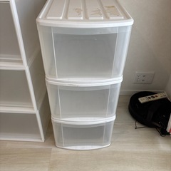 衣装ケース　３つの画像