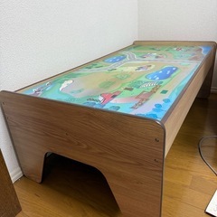 子供 電車 机　作業台