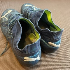 サッカー PUMA　スパイク 子供用 25cmの画像