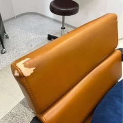 美容室用の椅子✖️4個の画像