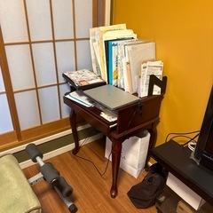 アンティーク机の画像