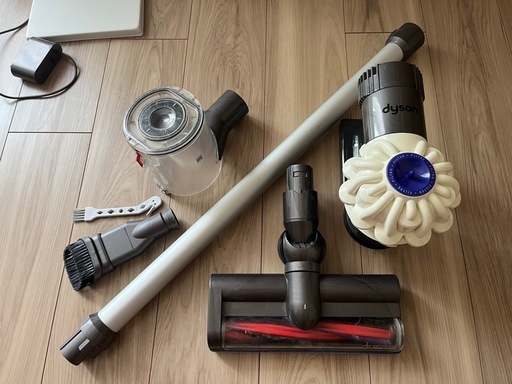 【引き取り限定】ダイソン Dyson SV03 V6 サイクロン 掃除機　セット 引き取り限定／品川区】Dyson SV03 V6 コードレス掃除機 ＋