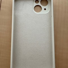 ★iPhone15用　スマホカバー　アイボリーの画像